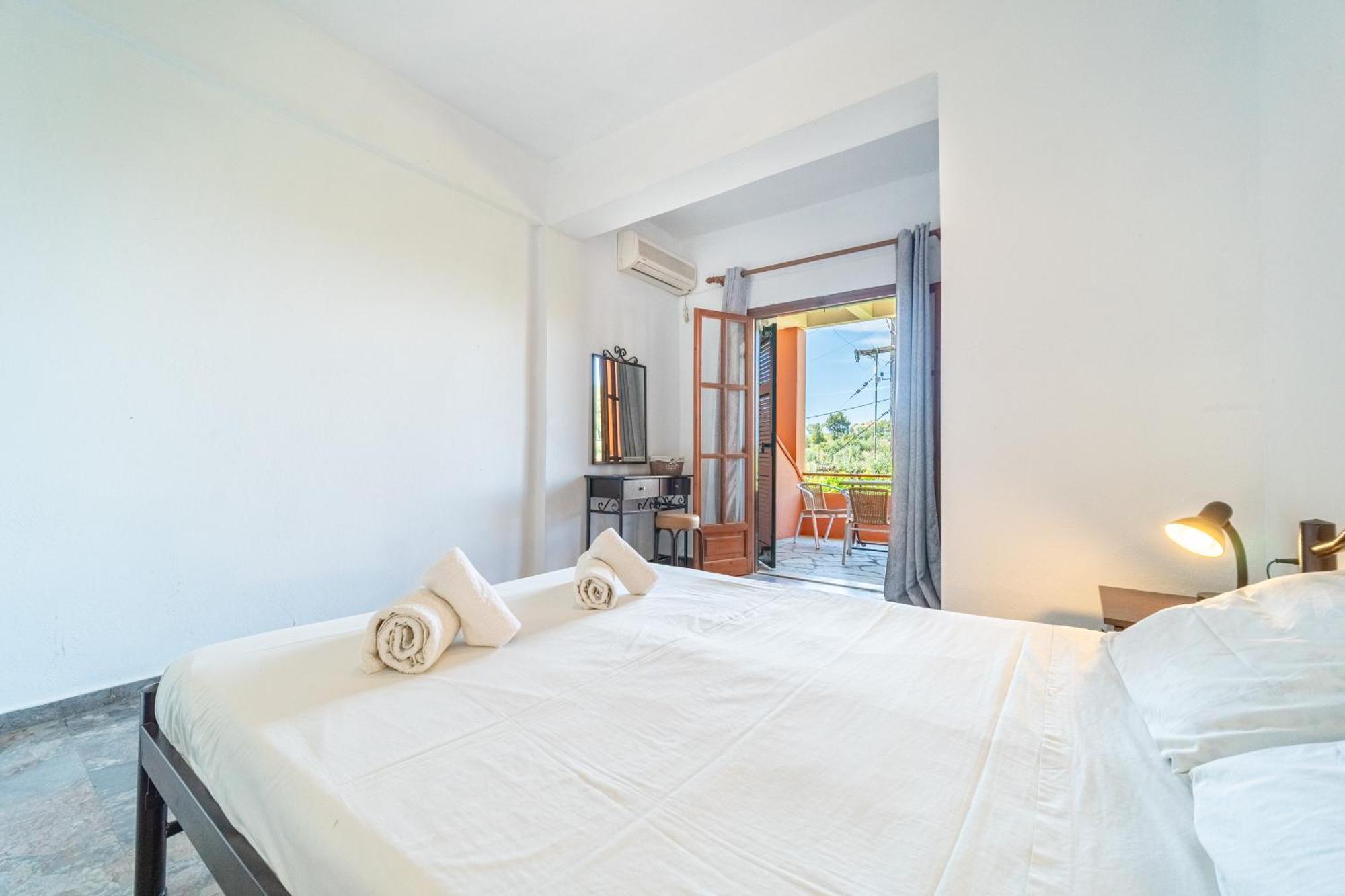 Arianna Studio Ground Floor 3 Палеокастрица Екстериор снимка
